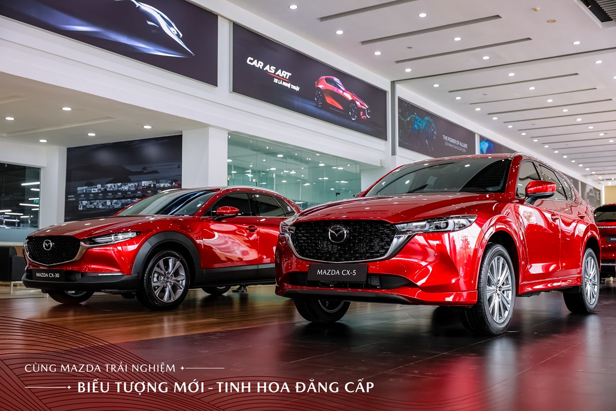 Mazda CX-5, Mazda CX-30 tại sự kiện.